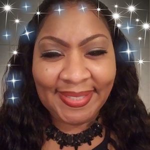 Meet your Posher, Tosha